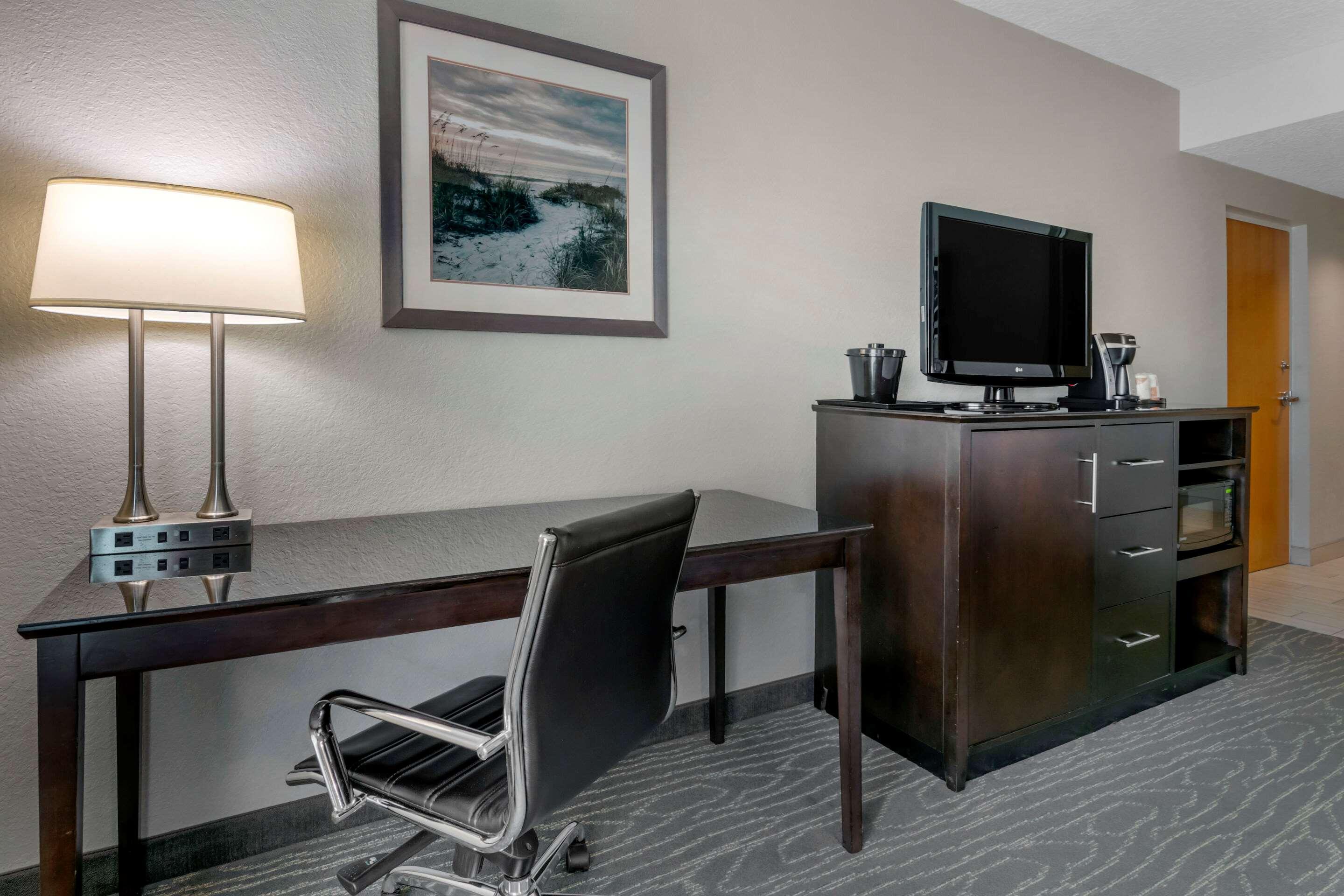 Comfort Inn & Suites Melbourne-Viera Exterior foto